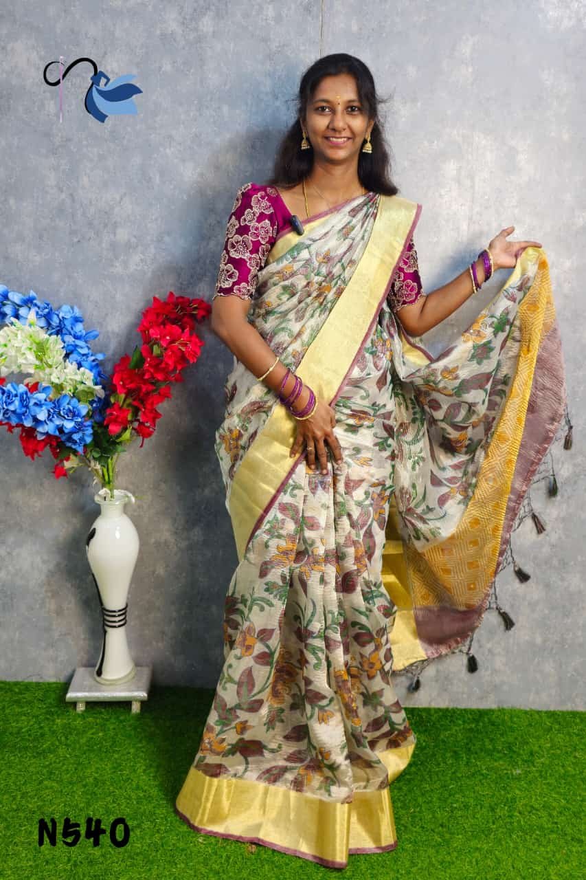 Blooming in beauty with this crush tissue silk saree